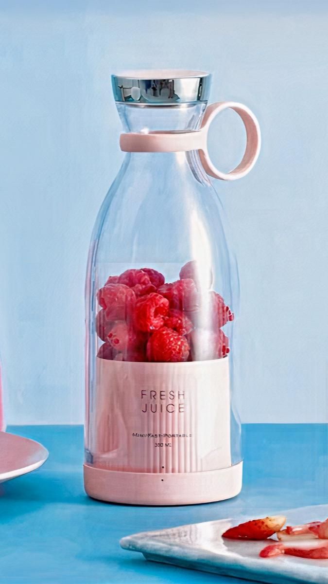 Portable Electric Bottle Juicer – Rechargeable Mini Blender for Fresh Fruit Juice